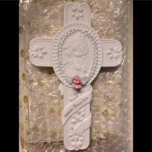 Precious Moments Heaven Bless You Cross (girl)